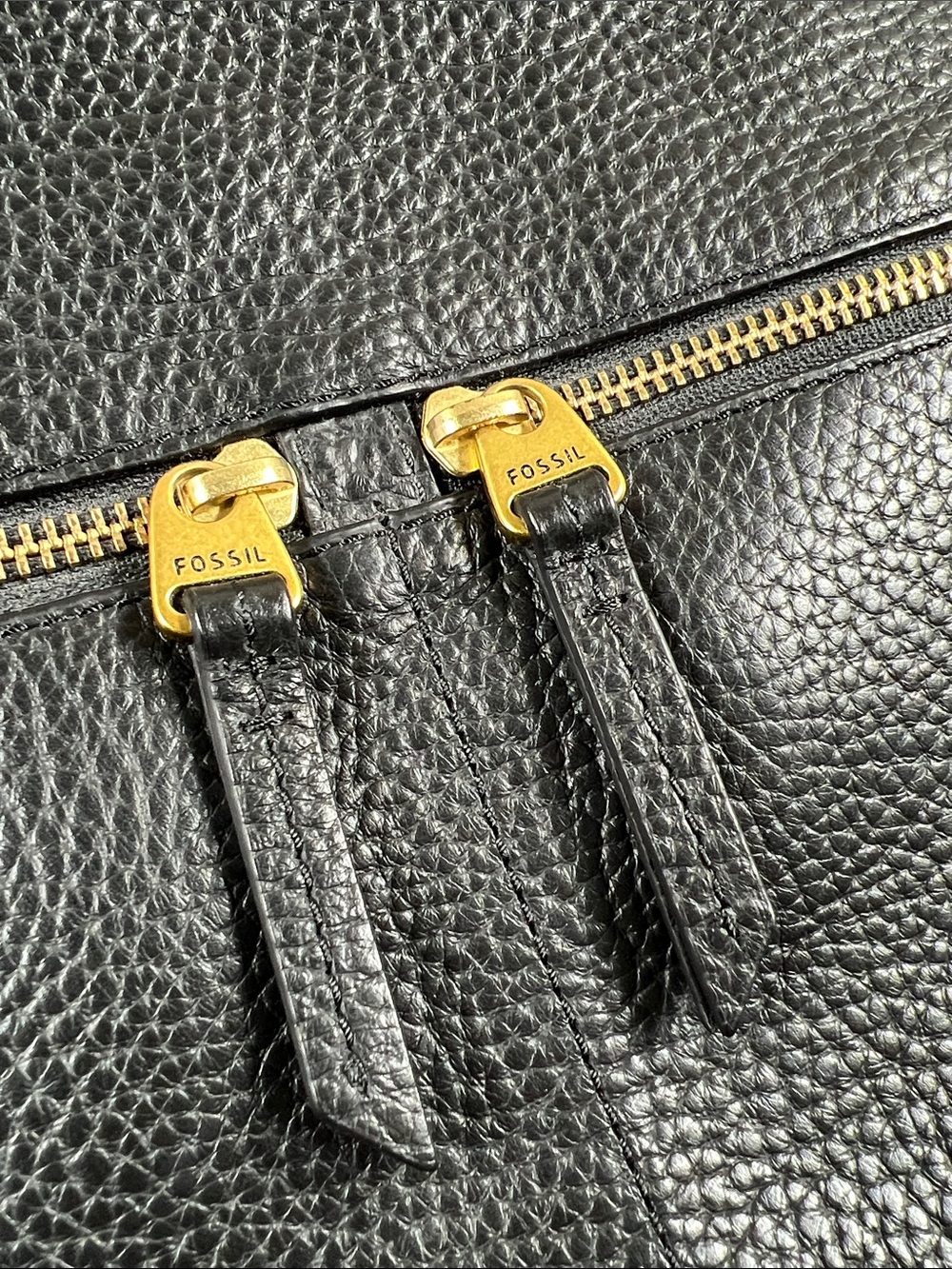 Fossil Black Pebbled Leather Crossbody Bag - Picture 3 of 12